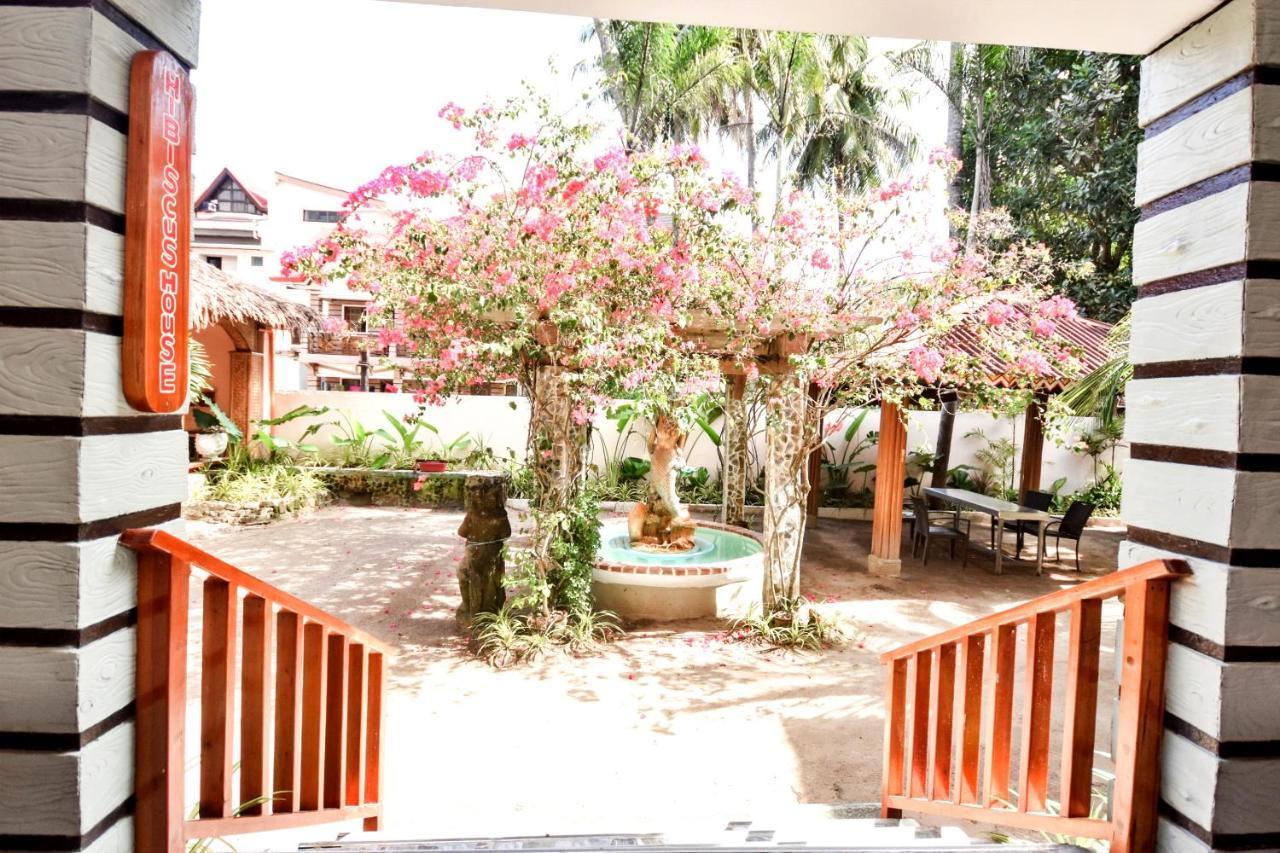 นิกิ นิกิ ทู บีช รีสอร์ท Balabag  ภายนอก รูปภาพ