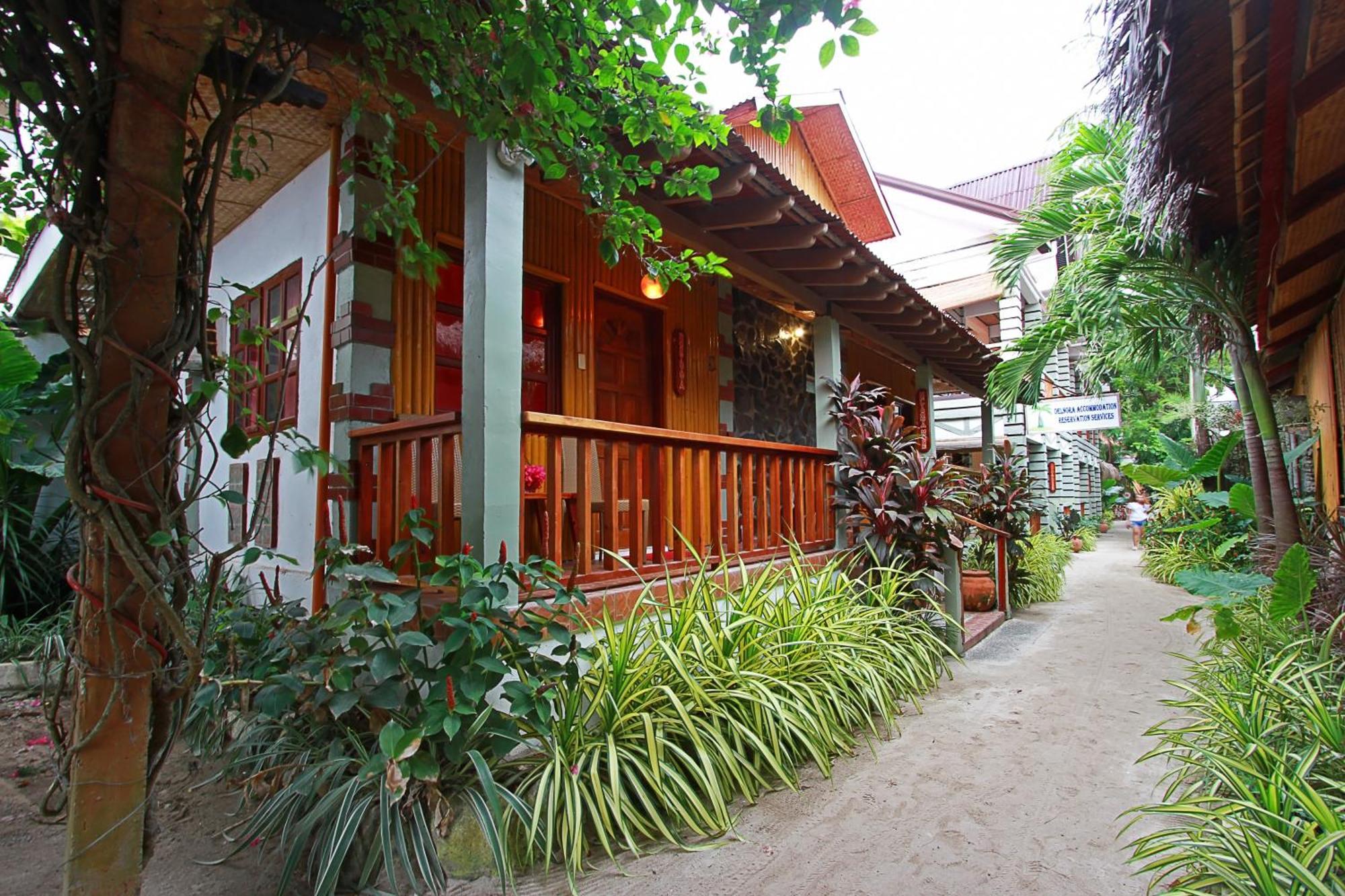 นิกิ นิกิ ทู บีช รีสอร์ท Balabag  ภายนอก รูปภาพ